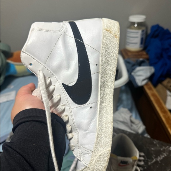 Nike shoes size 8 1/2 - Picture 7 of 8